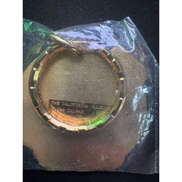 New Metal Enamel The California Raisins Band Moves Key Chain Vintage 1988 CALRAB - Picture 2 of 3